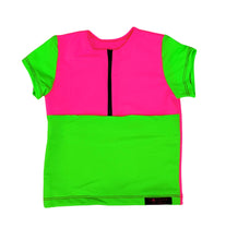 Load image into Gallery viewer, The Wayfinder Emerson Pearls Girl’s UPF Short Sleeve Top - Hot Pink/Green