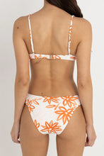Load image into Gallery viewer, Sanctuary Floral Soft Side Holiday Pant - Rhythm